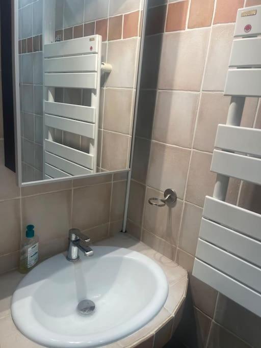 Super Appartement T2 Proche De Tour Eiffel Paris Exterior photo